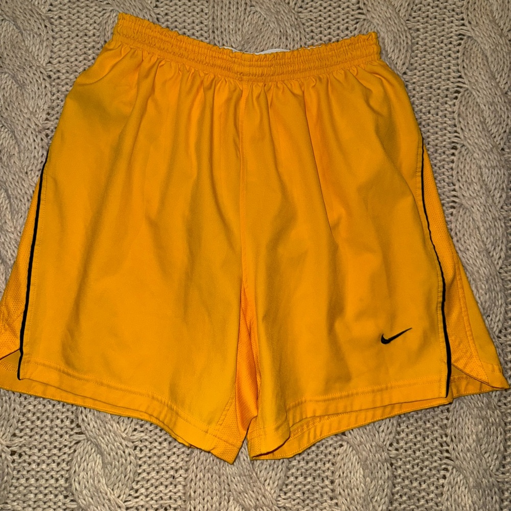 Nike men’s Yellow‎ Sports Shorts